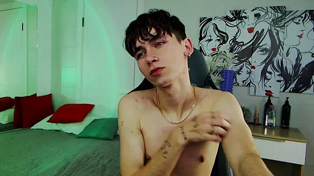 Snapshot of Bad_Boy9996 chatting on 9, 12, 2024 Bad Boy9996 online show from 9, 12, 2024