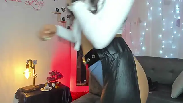 Alaia Love77 online show from 11, 3, 2025