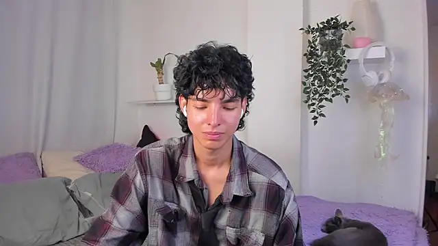 santy-kitty online show from 3, 2, 2026