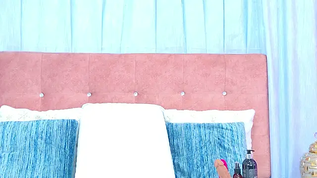 AlliciaKim online show from 27, 10, 2025