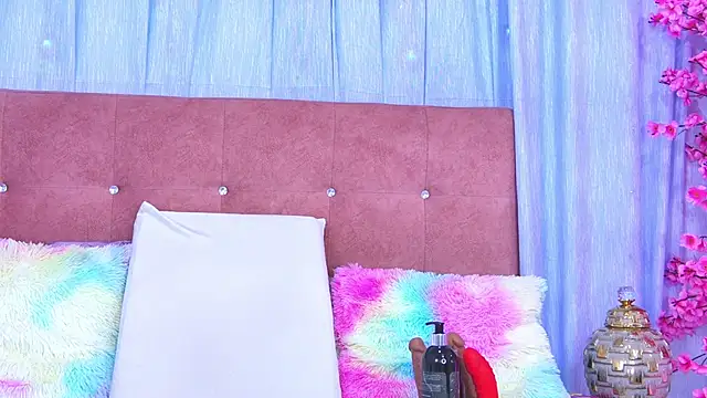 AlliciaKim online show from 13, 1, 2026