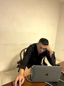 Snapshot of ShaoZian_1 chatting on 18, 10, 2025 ShaoZian 1 online show from 18, 10, 2025