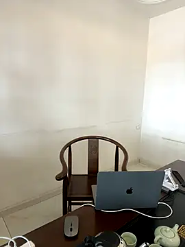 Snapshot of ShaoZian_1 chatting on 19, 10, 2025 ShaoZian 1 online show from 19, 10, 2025