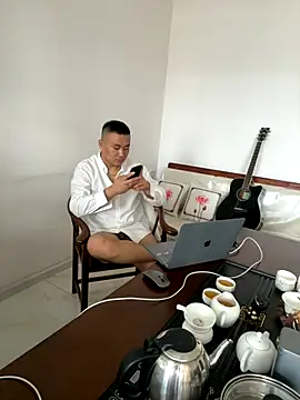 Snapshot of ShaoZian_1 chatting on 5, 11, 2025 ShaoZian 1 online show from 5, 11, 2025