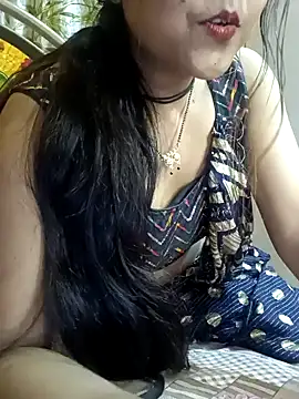 Snapshot of CutePriya613 chatting on 23, 12, 2024 CutePriya613 online show from 23, 12, 2024