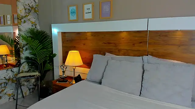 EmaBakker online show from 24, 10, 2025