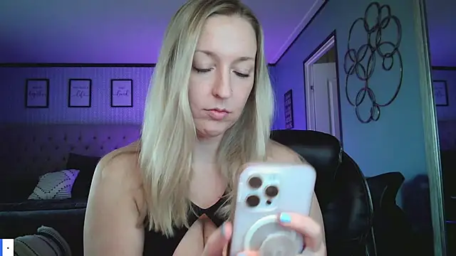 Snapshot of lucyallen4201 chatting on 13, 3, 2025 lucyallen4201 online show from 13, 3, 2025