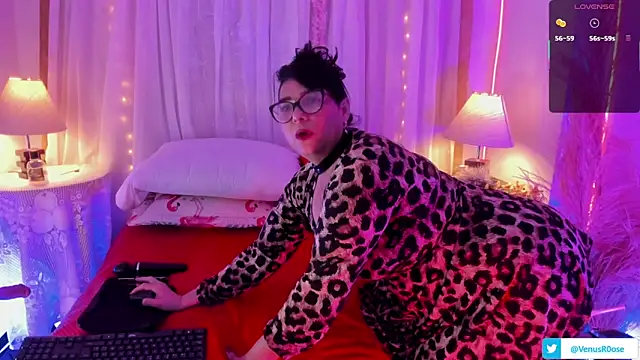 Venus R0se online show from 4, 4, 2026