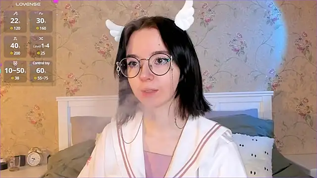 Nora Failure online show from 10, 12, 2024