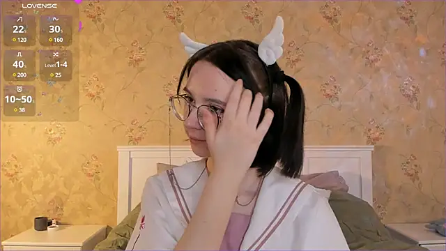 Nora Failure online show from 19, 12, 2024