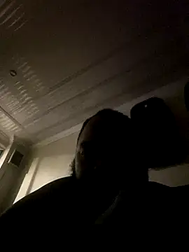 Snapshot of R32RLINE chatting on 15, 12, 2025 R32RLINE online show from 15, 12, 2025