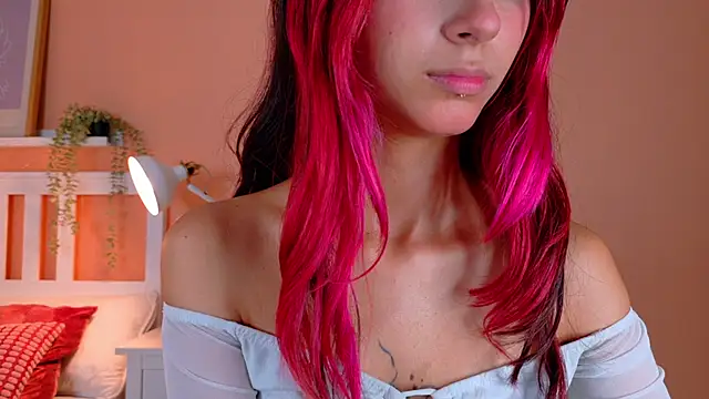 Snapshot of ParisFox_ chatting on 23, 9, 2025 ParisFox online show from 23, 9, 2025