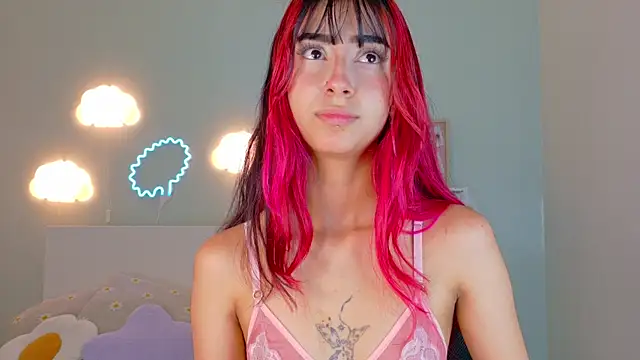 Snapshot of ParisFox_ chatting on 6, 11, 2025 ParisFox online show from 6, 11, 2025