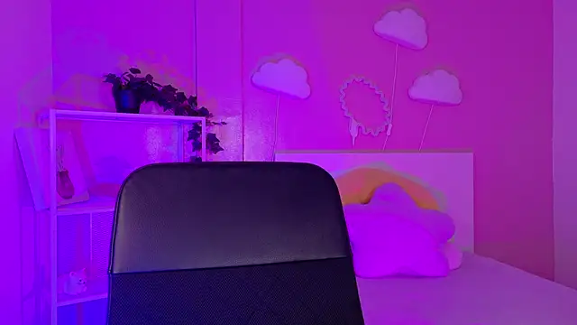 Snapshot of ParisFox_ chatting on 8, 1, 2026 ParisFox online show from 8, 1, 2026