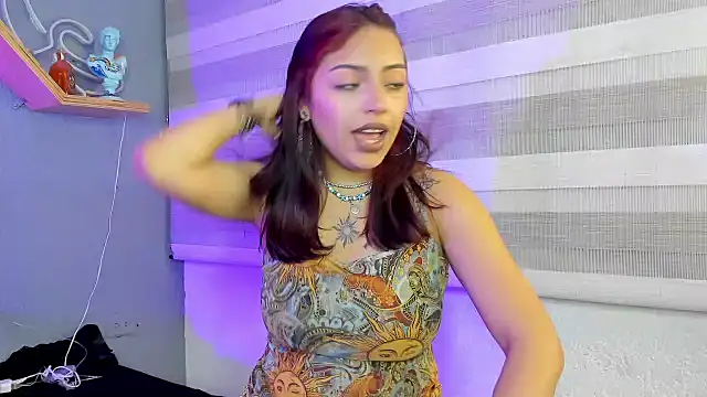 Snapshot of Liittleluaa_ chatting on 24, 1, 2025 Liittleluaa online show from 24, 1, 2025
