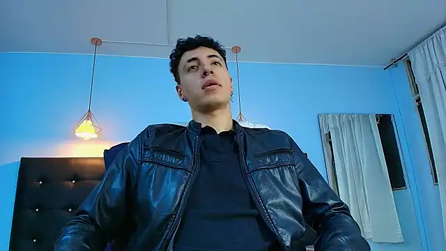 Snapshot of Lobo_17_ chatting on 23, 1, 2025 Lobo 17 online show from 23, 1, 2025