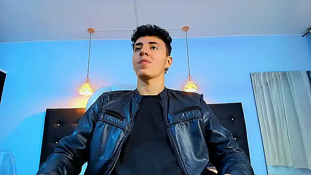 Snapshot of Lobo_17_ chatting on 28, 1, 2025 Lobo 17 online show from 28, 1, 2025