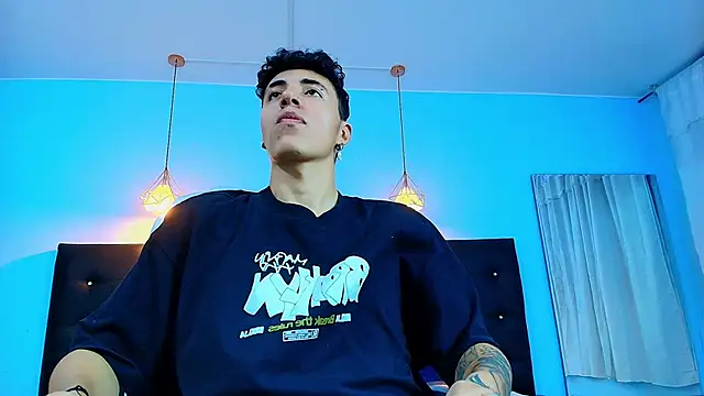 Snapshot of Lobo_17_ chatting on 29, 1, 2025 Lobo 17 online show from 29, 1, 2025