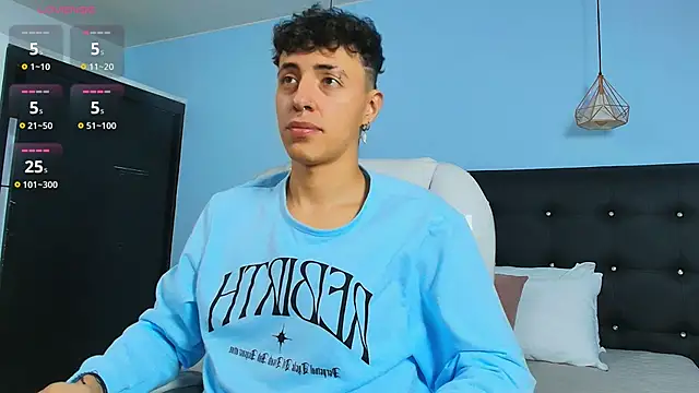 Snapshot of Lobo_17_ chatting on 12, 2, 2025 Lobo 17 online show from 12, 2, 2025