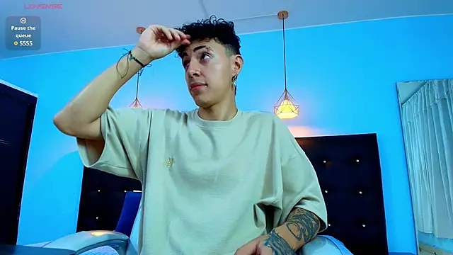 Snapshot of Lobo_17_ chatting on 15, 2, 2025 Lobo 17 online show from 15, 2, 2025