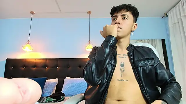 Snapshot of Lobo_17_ chatting on 23, 2, 2025 Lobo 17 online show from 23, 2, 2025