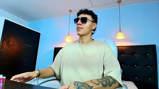 Snapshot of Lobo_17_ chatting on 26, 2, 2025 Lobo 17 online show from 26, 2, 2025