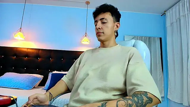 Snapshot of Lobo_17_ chatting on 26, 2, 2025 Lobo 17 online show from 26, 2, 2025