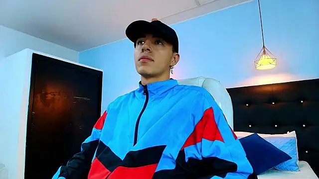 Snapshot of Lobo_17_ chatting on 28, 2, 2025 Lobo 17 online show from 28, 2, 2025