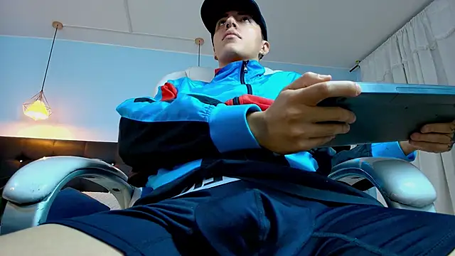 Snapshot of Lobo_17_ chatting on 14, 3, 2025 Lobo 17 online show from 14, 3, 2025