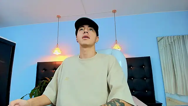 Snapshot of Lobo_17_ chatting on 21, 3, 2025 Lobo 17 online show from 21, 3, 2025