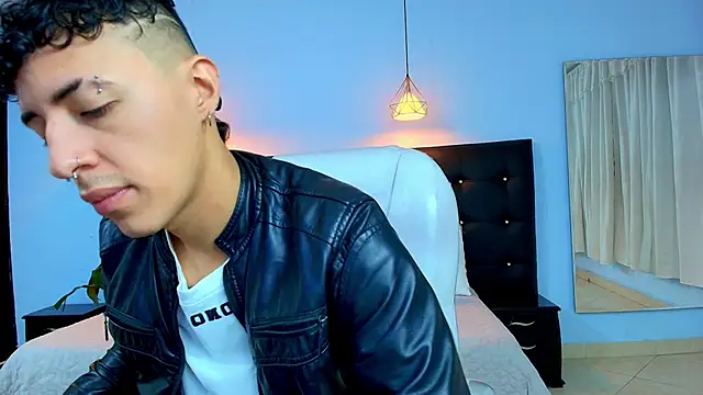 Snapshot of Lobo_17_ chatting on 22, 3, 2025 Lobo 17 online show from 22, 3, 2025