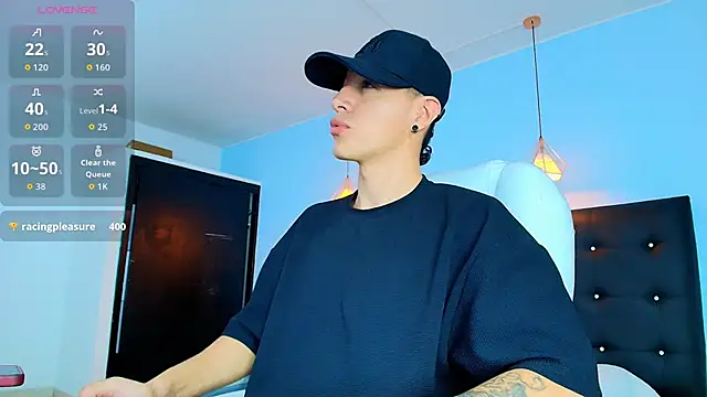 Snapshot of Lobo_17_ chatting on 13, 9, 2025 Lobo 17 online show from 13, 9, 2025