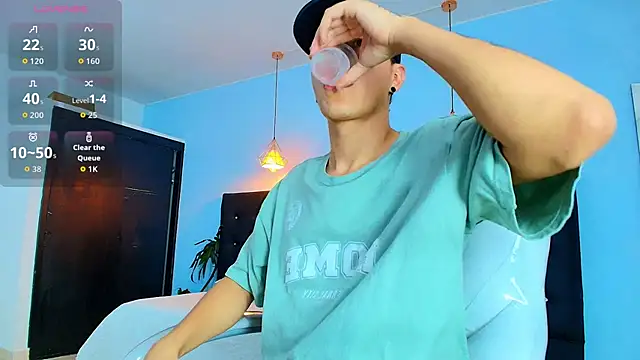 Snapshot of Lobo_17_ chatting on 28, 9, 2025 Lobo 17 online show from 28, 9, 2025