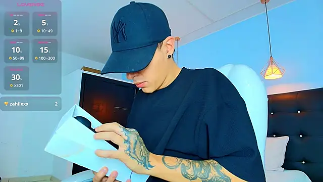 Snapshot of Lobo_17_ chatting on 3, 10, 2025 Lobo 17 online show from 3, 10, 2025