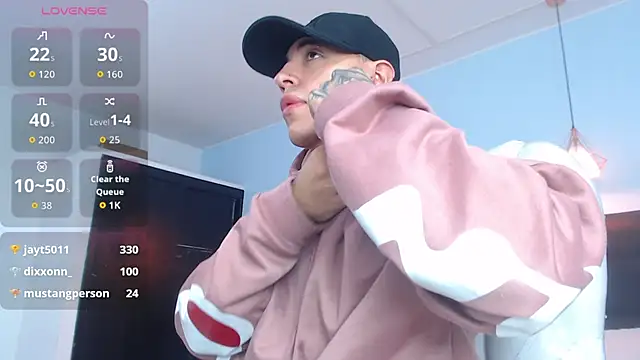 Snapshot of Lobo_17_ chatting on 15, 10, 2025 Lobo 17 online show from 15, 10, 2025