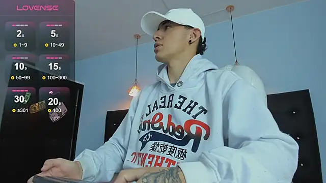 Snapshot of Lobo_17_ chatting on 7, 11, 2025 Lobo 17 online show from 7, 11, 2025