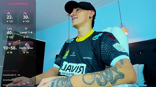 Snapshot of Lobo_17_ chatting on 20, 11, 2025 Lobo 17 online show from 20, 11, 2025