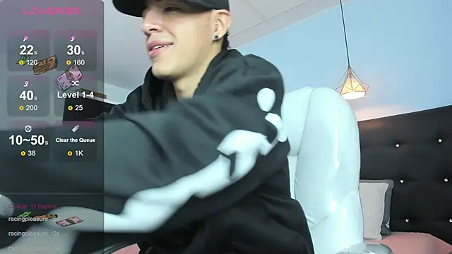 Snapshot of Lobo_17_ chatting on 25, 11, 2025 Lobo 17 online show from 25, 11, 2025