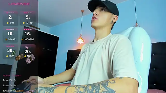 Snapshot of Lobo_17_ chatting on 26, 11, 2025 Lobo 17 online show from 26, 11, 2025