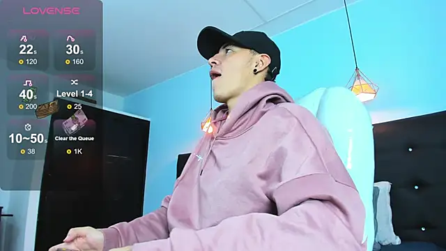 Snapshot of Lobo_17_ chatting on 28, 11, 2025 Lobo 17 online show from 28, 11, 2025