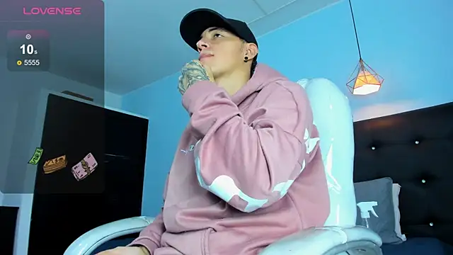 Snapshot of Lobo_17_ chatting on 3, 12, 2025 Lobo 17 online show from 3, 12, 2025