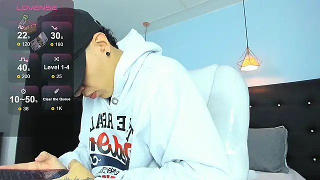 Snapshot of Lobo_17_ chatting on 14, 12, 2025 Lobo 17 online show from 14, 12, 2025