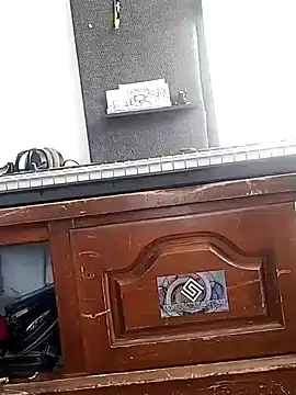 Snapshot of QcMisterv13 chatting on 5, 1, 2025 QcMisterv13 online show from 5, 1, 2025