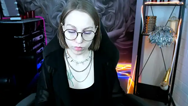 AphexQueen online show from 24, 1, 2025