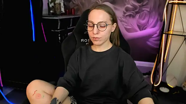 AphexQueen online show from 14, 2, 2025