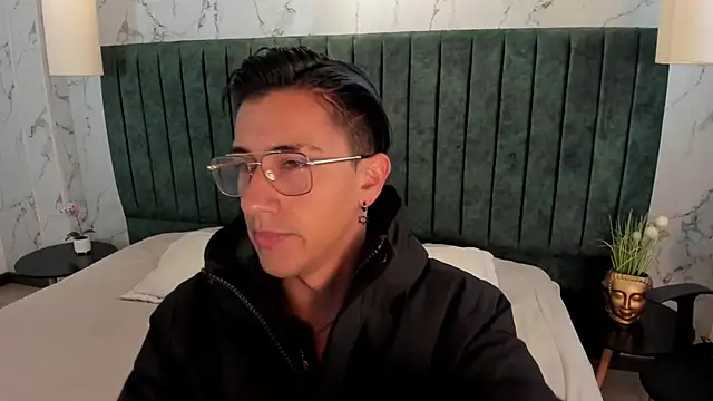 Andy Joy  online show from 4, 10, 2025