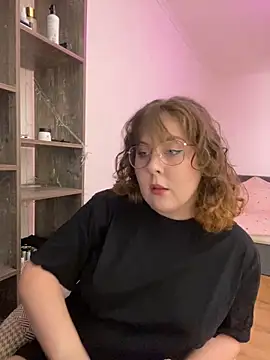 Snapshot of cinnabon_ chatting on 8, 12, 2024 cinnabon online show from 8, 12, 2024