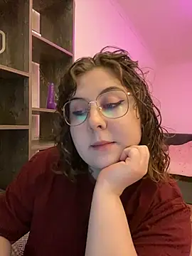 Snapshot of cinnabon_ chatting on 14, 12, 2024 cinnabon online show from 14, 12, 2024