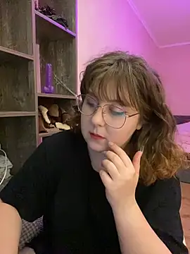 Snapshot of cinnabon_ chatting on 25, 12, 2024 cinnabon online show from 25, 12, 2024