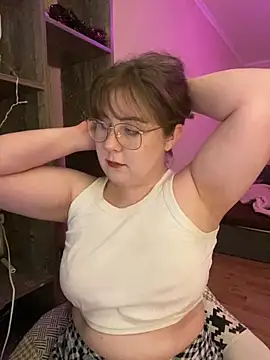 Snapshot of cinnabon_ chatting on 13, 1, 2025 cinnabon online show from 13, 1, 2025